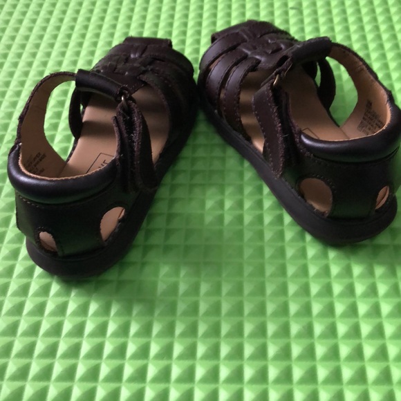 Sandals - Picture 3 of 4